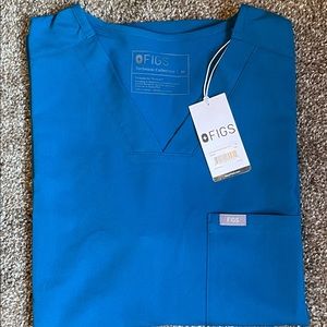 NWT Alps Blue Chisec Three Pocket Top